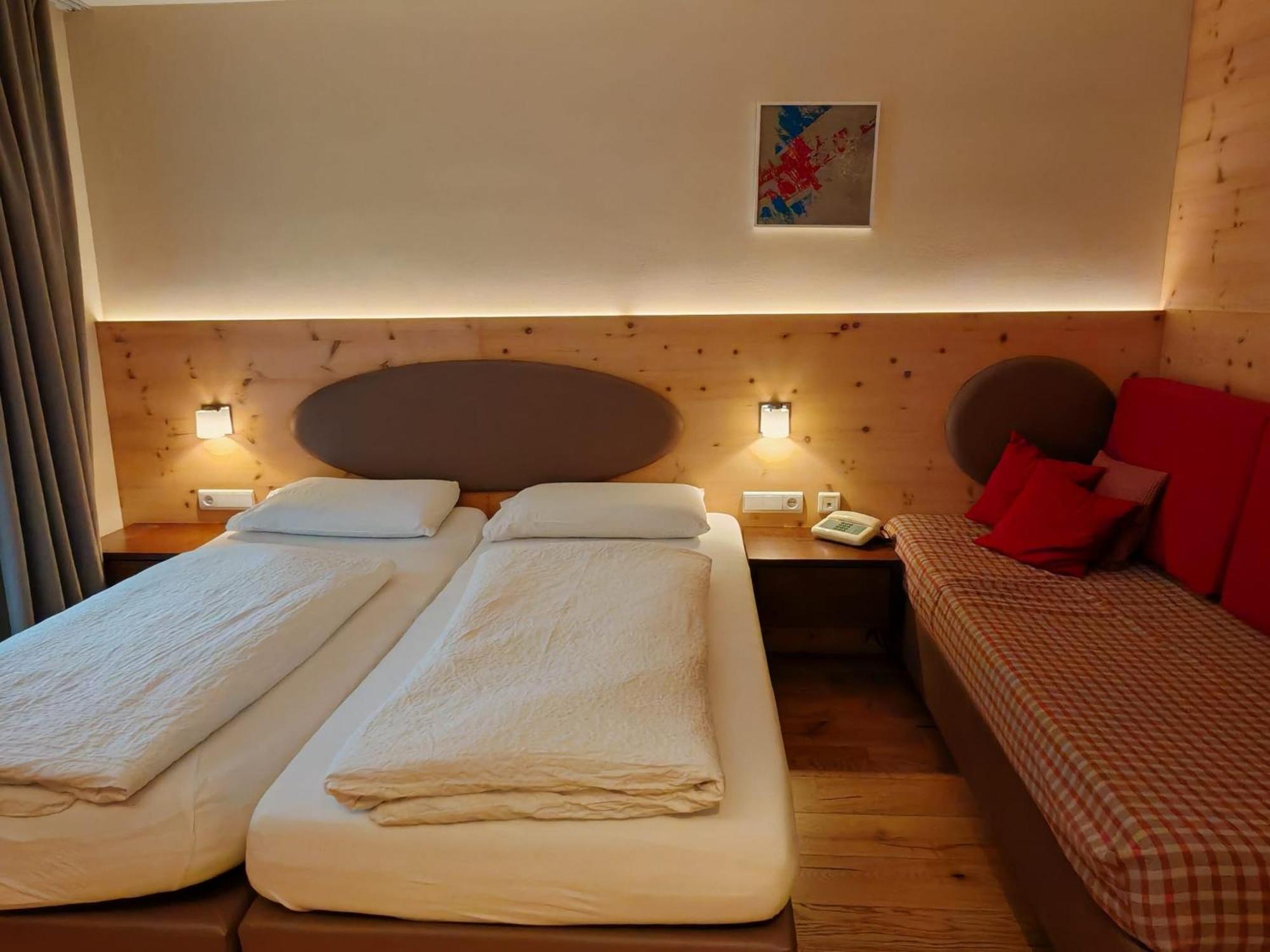 Hotel Alpenblick Sarentino Екстер'єр фото