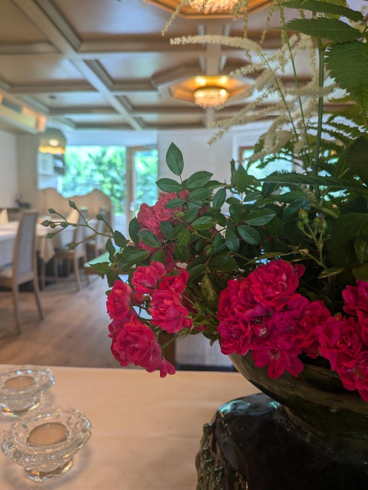Hotel Alpenblick Sarentino Екстер'єр фото