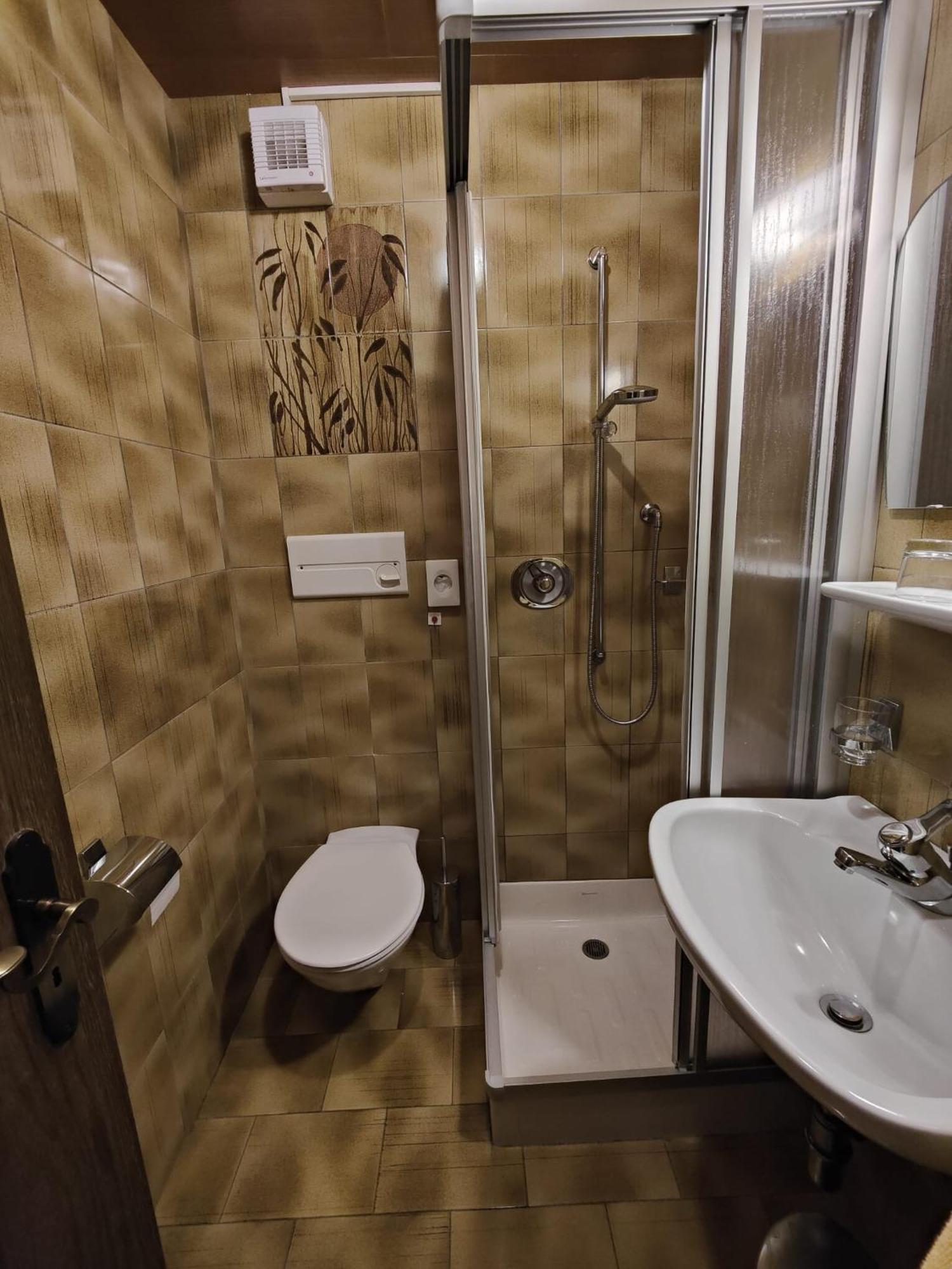 Hotel Alpenblick Sarentino Екстер'єр фото