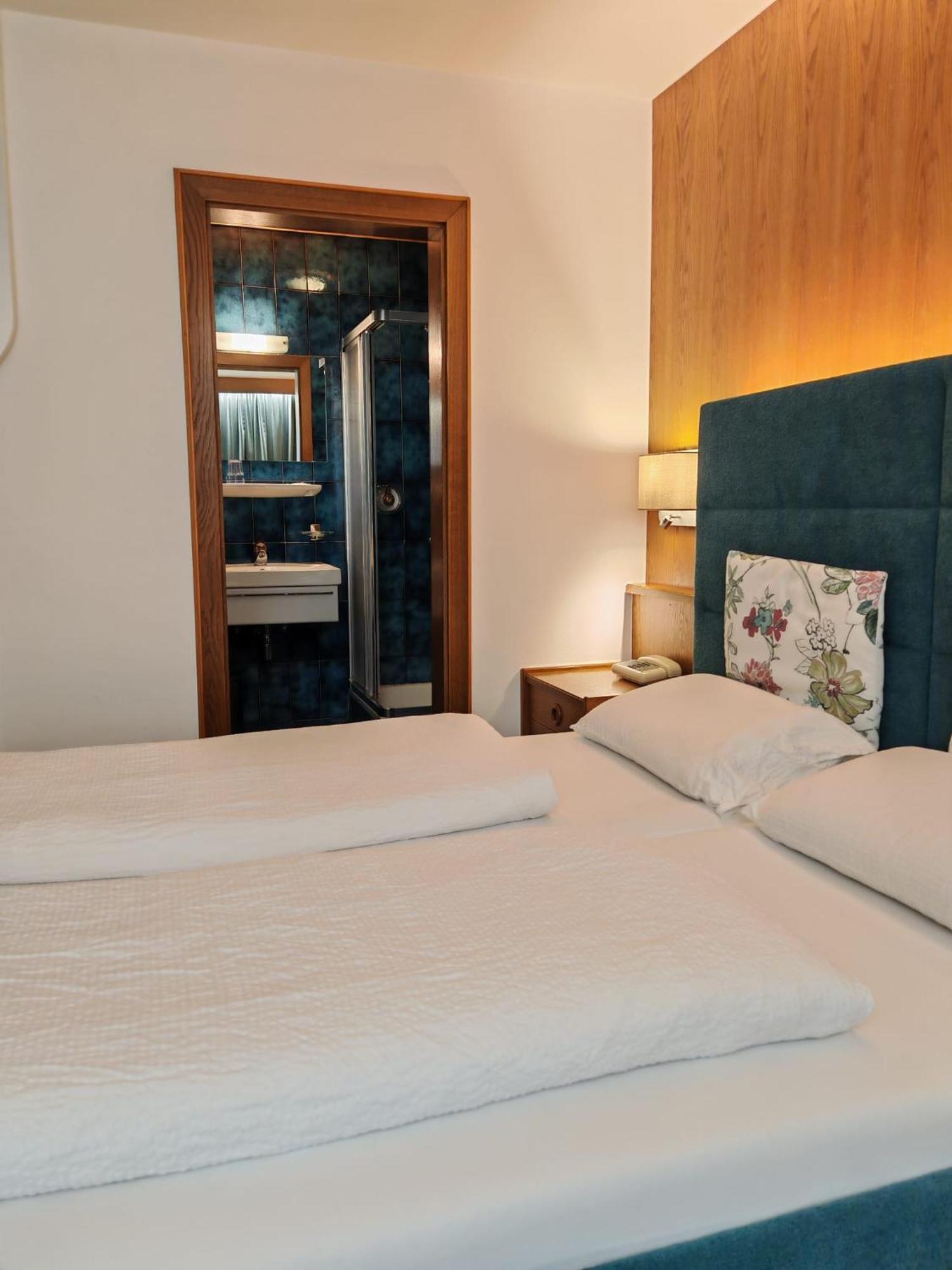 Hotel Alpenblick Sarentino Екстер'єр фото