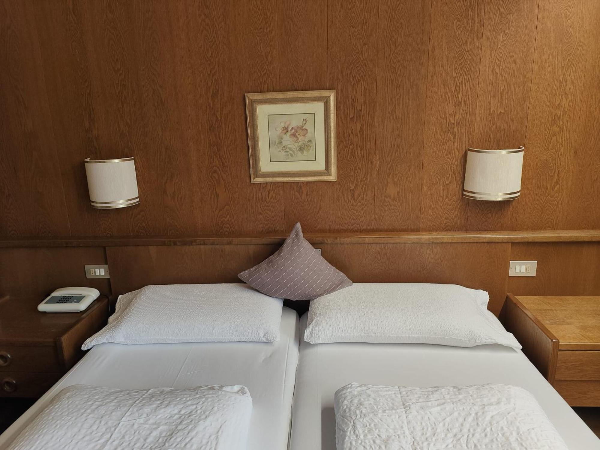 Hotel Alpenblick Sarentino Екстер'єр фото