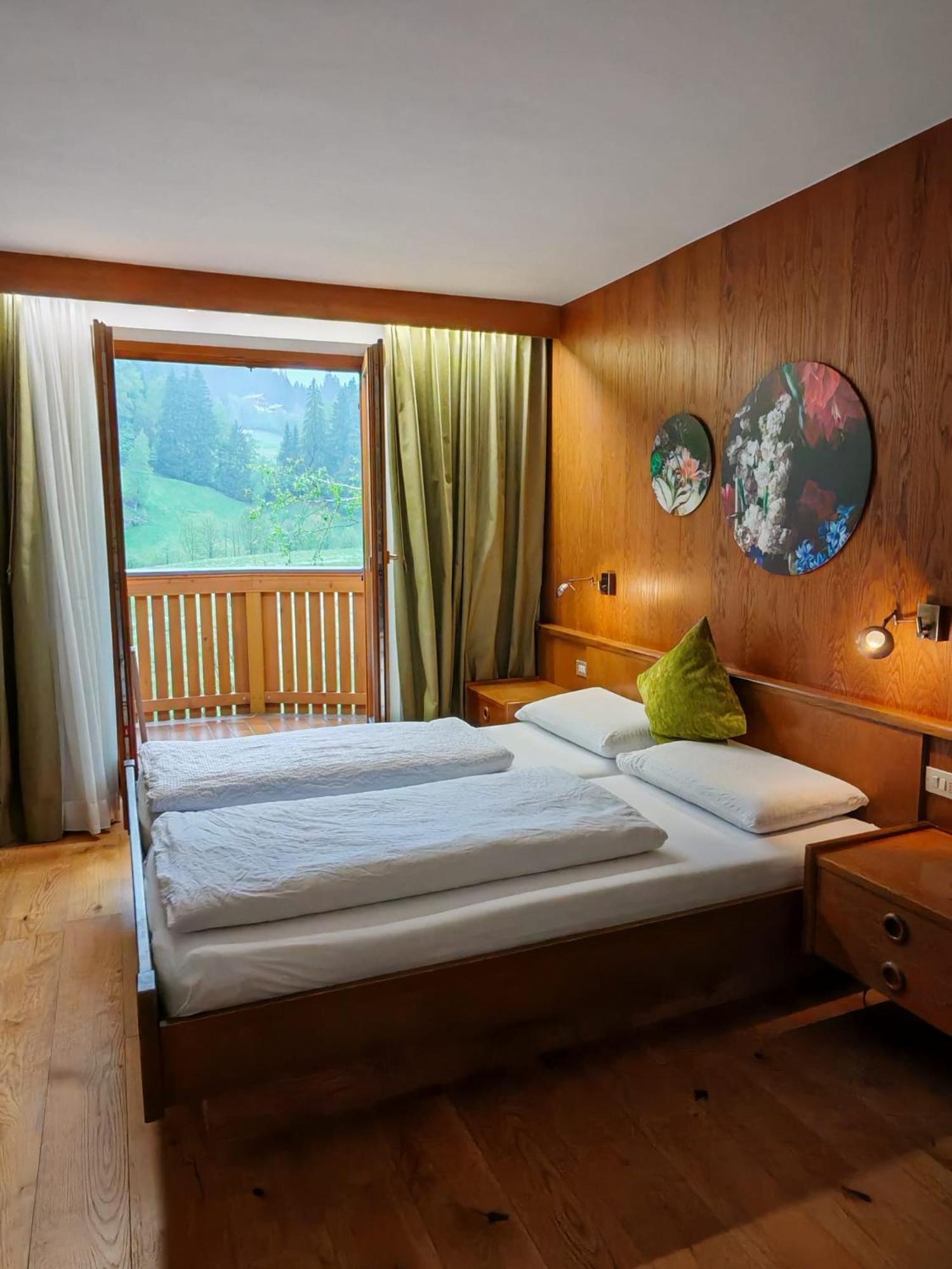 Hotel Alpenblick Sarentino Екстер'єр фото